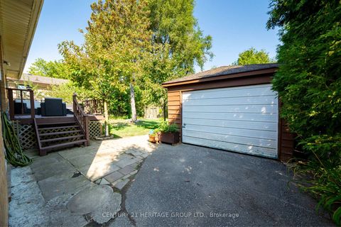 Photo 38 at 417 Paliser Crescent S, Harding, Richmond Hill
