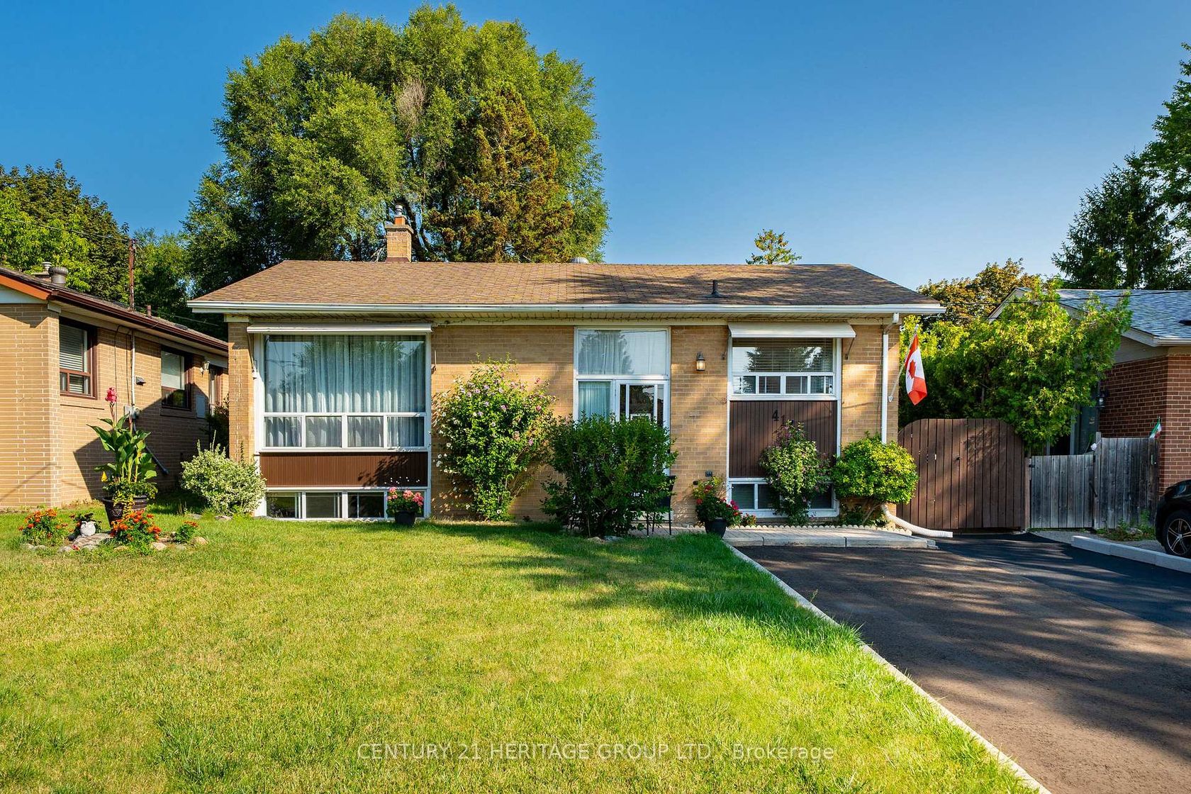 417 Paliser Crescent S, Harding, Richmond Hill photo 1