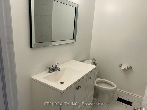 Photo 9 at 127 - 69 Godstone Road, Don Valley Village, Toronto