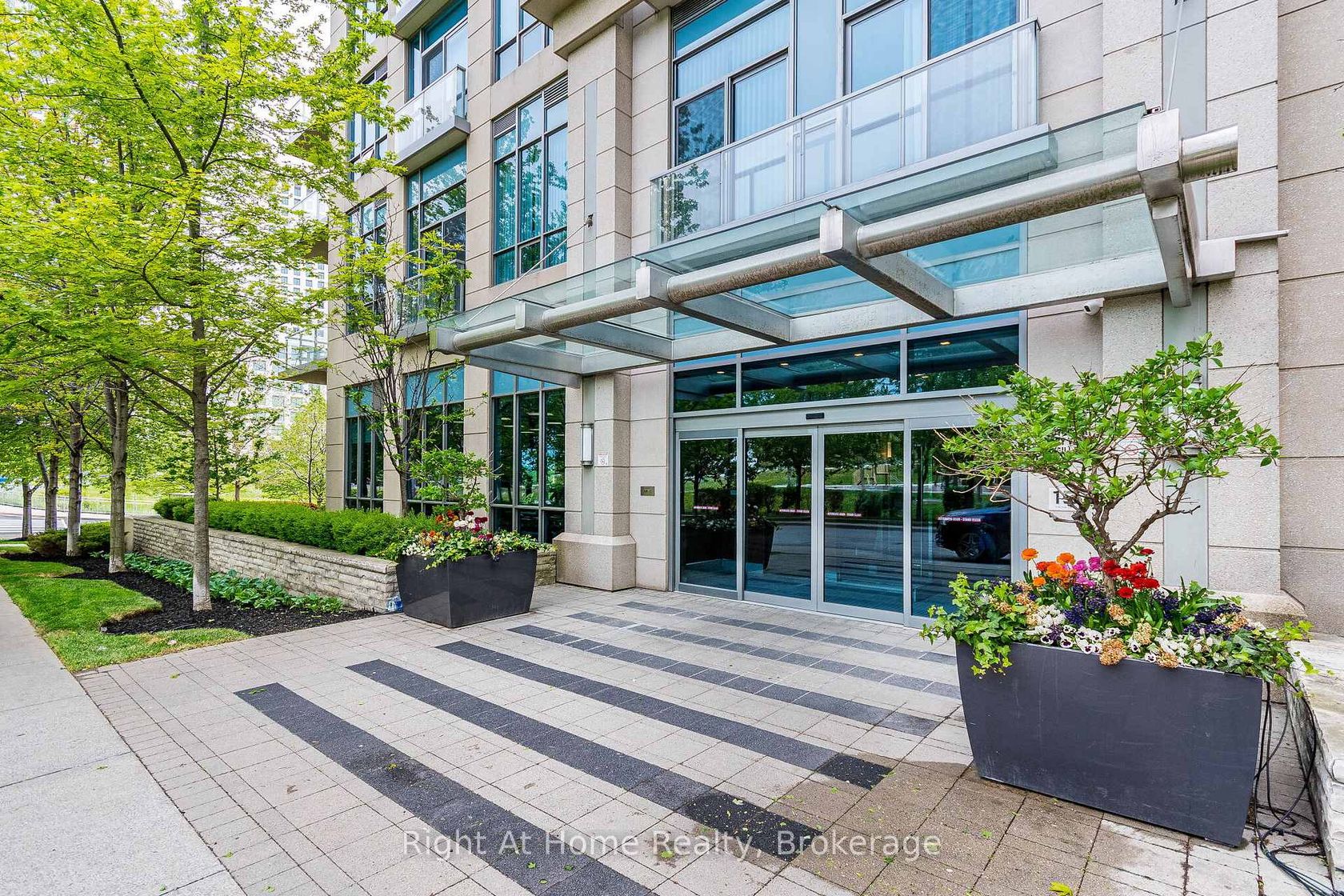 1303 - 15 Viking Lane, City Centre West, Toronto photo number 2