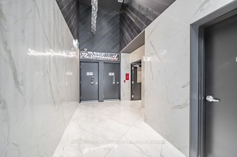 Photo 1 at 806 - 458 Richmond Street W, Waterfront Communities C1, Toronto