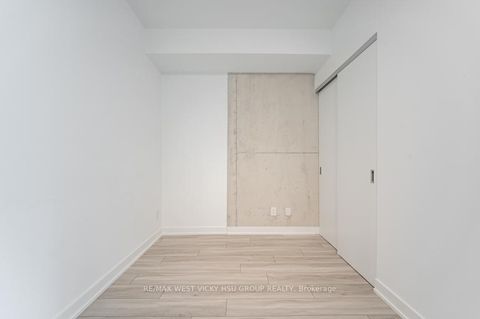 Photo 18 at 806 - 458 Richmond Street W, Waterfront Communities C1, Toronto