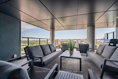Photo 27 at 806 - 458 Richmond Street W, Waterfront Communities C1, Toronto