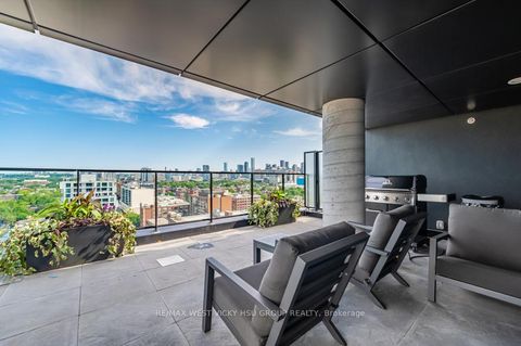 Photo 31 at 806 - 458 Richmond Street W, Waterfront Communities C1, Toronto