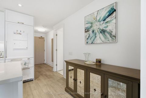 Photo 7 at 503 - 1 Strathgowan Avenue, Lawrence Park South, Toronto