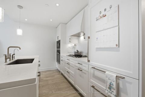 Photo 10 at 503 - 1 Strathgowan Avenue, Lawrence Park South, Toronto