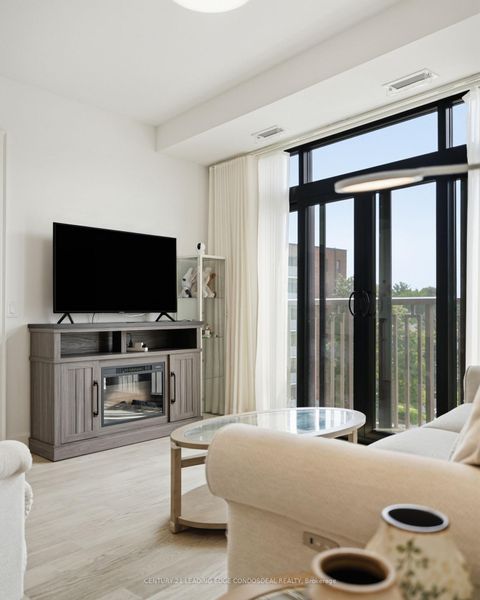 Photo 18 at 503 - 1 Strathgowan Avenue, Lawrence Park South, Toronto
