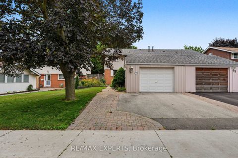 Photo 1 at 71 Dogwood Crescent, Bendale, Toronto
