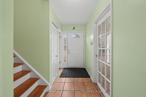 Photo 6 at 71 Dogwood Crescent, Bendale, Toronto
