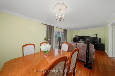 Photo 13 at 71 Dogwood Crescent, Bendale, Toronto
