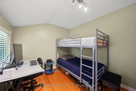 Photo 30 at 71 Dogwood Crescent, Bendale, Toronto