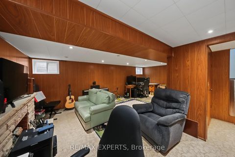Photo 33 at 71 Dogwood Crescent, Bendale, Toronto