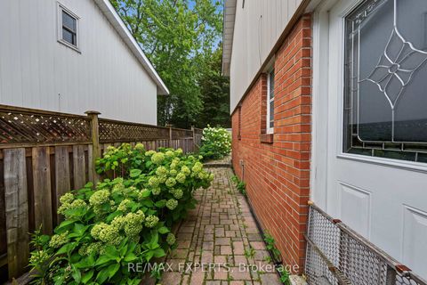 Photo 37 at 71 Dogwood Crescent, Bendale, Toronto