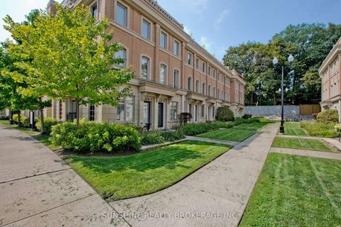 Photo 1 at 12 - 20 Hargrave Lane, York Mills, Toronto