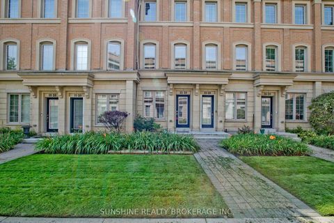 Photo 3 at 12 - 20 Hargrave Lane, York Mills, Toronto