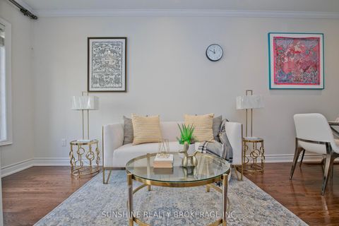 Photo 5 at 12 - 20 Hargrave Lane, York Mills, Toronto