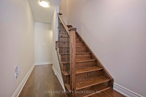 Photo 14 at 12 - 20 Hargrave Lane, York Mills, Toronto