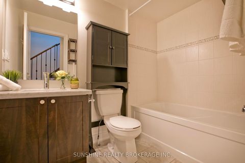 Photo 20 at 12 - 20 Hargrave Lane, York Mills, Toronto