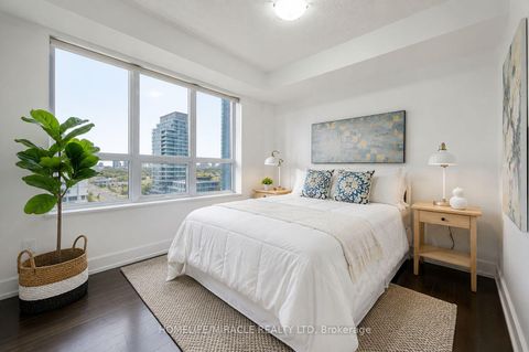 Photo 13 at 824 - 2 Eva Road, Etobicoke West Mall, Toronto