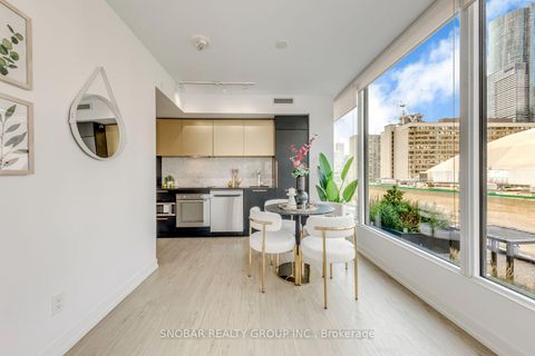 Photo 10 at 1006 - 85 Wood Street, Yonge Corridor, Toronto