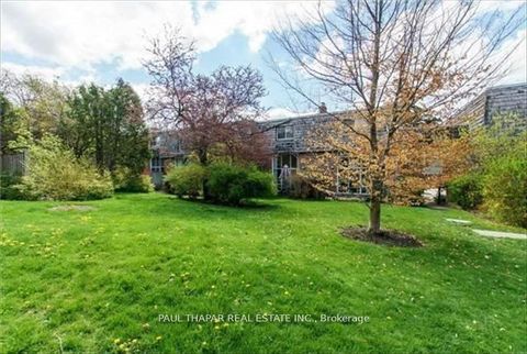 Photo 5 at 51 Sugar Mill Way, Windfields, Toronto