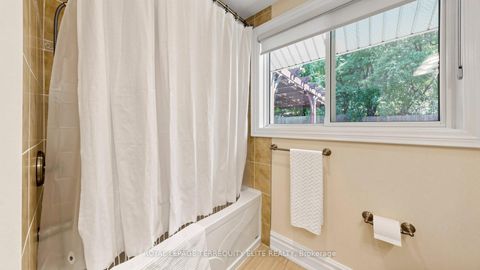 Photo 31 at 5 Valentine Drive, Donalda, Toronto