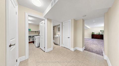 Photo 32 at 5 Valentine Drive, Donalda, Toronto