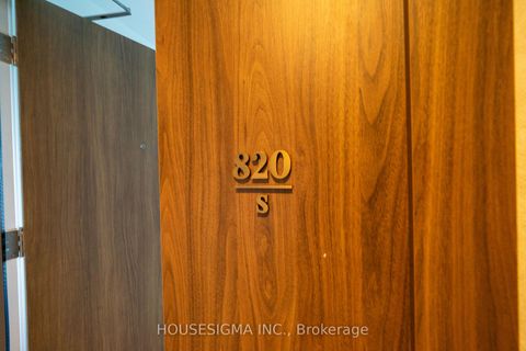 Photo 17 at 820 - 8188 Yonge Street, Uplands, Vaughan