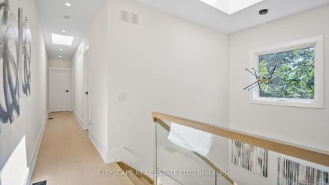 Photo 3 at 39 Kenworthy Avenue, Oakridge, Toronto