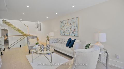 Photo 12 at 39 Kenworthy Avenue, Oakridge, Toronto