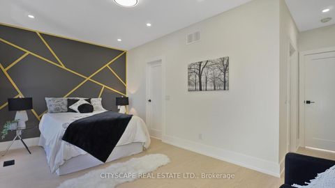 Photo 15 at 39 Kenworthy Avenue, Oakridge, Toronto