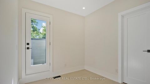 Photo 20 at 39 Kenworthy Avenue, Oakridge, Toronto