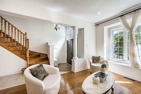 Photo 9 at 68 Ampezzo Avenue, Vellore Village, Vaughan