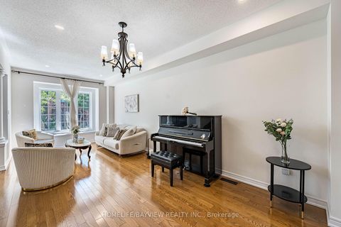 Photo 12 at 68 Ampezzo Avenue, Vellore Village, Vaughan