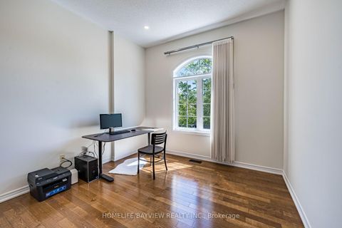 Photo 31 at 68 Ampezzo Avenue, Vellore Village, Vaughan