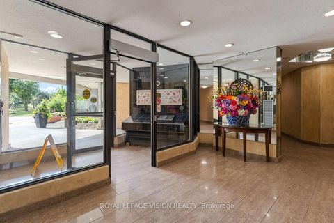 Photo 3 at 2107 - 10 Martha Eaton Way S, Amesbury, Toronto