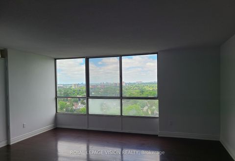 Photo 9 at 2107 - 10 Martha Eaton Way S, Amesbury, Toronto