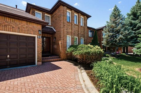 Photo 2 at 91 Wilshire Boulevard, East Woodbridge, Vaughan