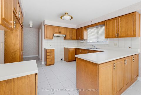 Photo 15 at 91 Wilshire Boulevard, East Woodbridge, Vaughan