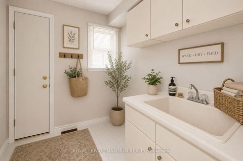 Photo 21 at 91 Wilshire Boulevard, East Woodbridge, Vaughan