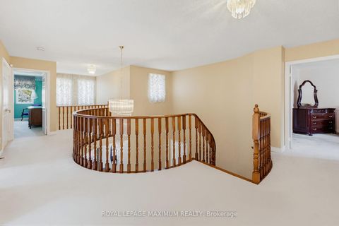 Photo 22 at 91 Wilshire Boulevard, East Woodbridge, Vaughan