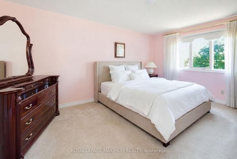 Photo 24 at 91 Wilshire Boulevard, East Woodbridge, Vaughan