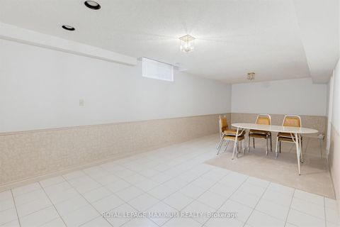 Photo 33 at 91 Wilshire Boulevard, East Woodbridge, Vaughan