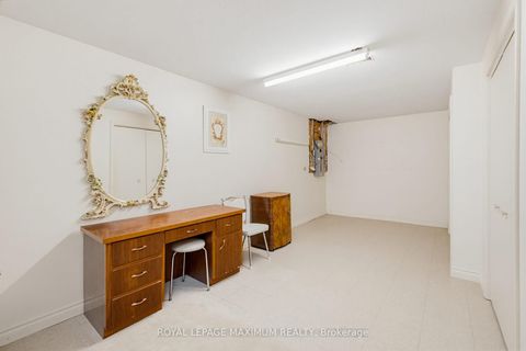 Photo 34 at 91 Wilshire Boulevard, East Woodbridge, Vaughan