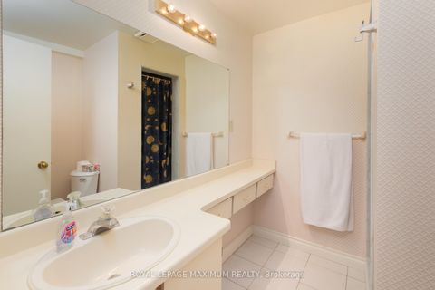 Photo 35 at 91 Wilshire Boulevard, East Woodbridge, Vaughan