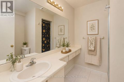 Photo 36 at 91 Wilshire Boulevard, East Woodbridge, Vaughan