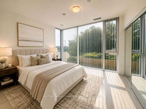 Photo 5 at TH10 - 5858 Yonge Street, Newtonbrook West, Toronto