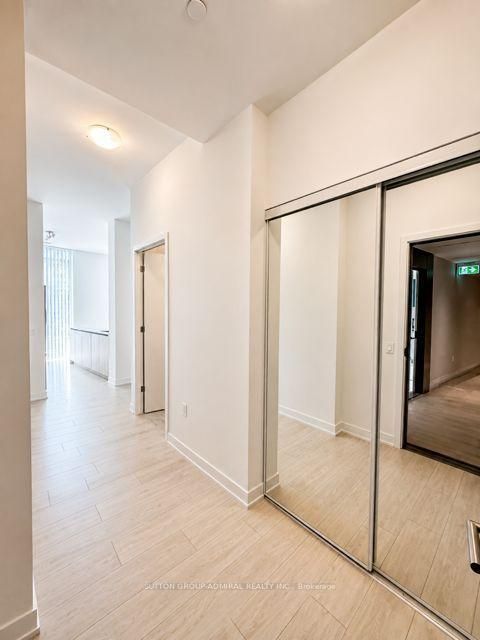 Photo 10 at TH10 - 5858 Yonge Street, Newtonbrook West, Toronto