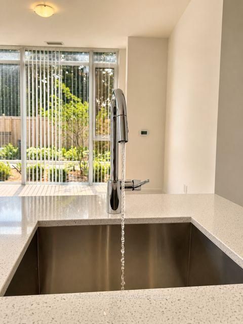 Photo 13 at TH10 - 5858 Yonge Street, Newtonbrook West, Toronto