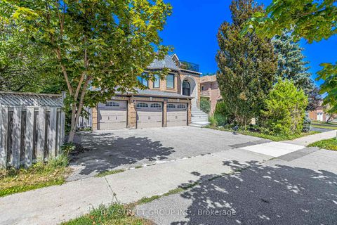 Photo 1 at 231 Shaftsbury Avenue N, Westbrook, Richmond Hill